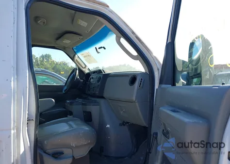 2009 Ford E-250 Commercial/Recreational z USA, uszkodzony, nr VIN 1FTNE24W19DA72591